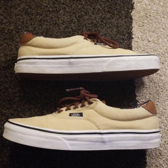 Vans - Picture 2 of 6